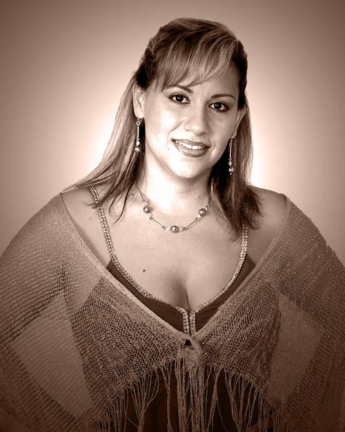 Elizabeth Benitez Alma Mia