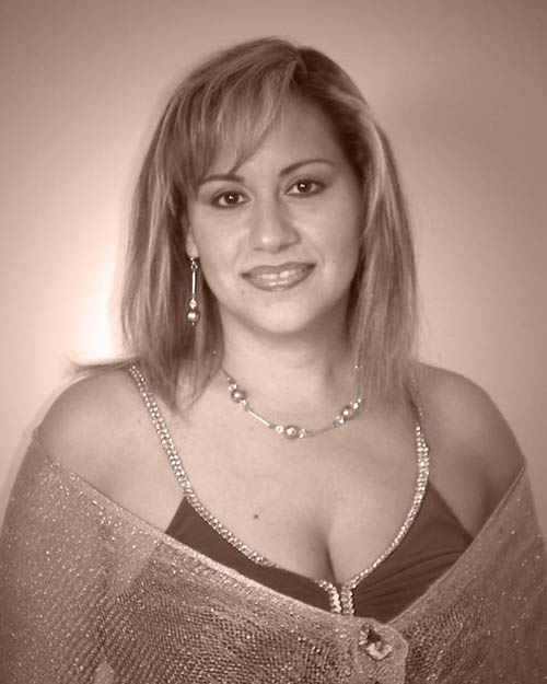 Elizabeth Benitez Alma Mia