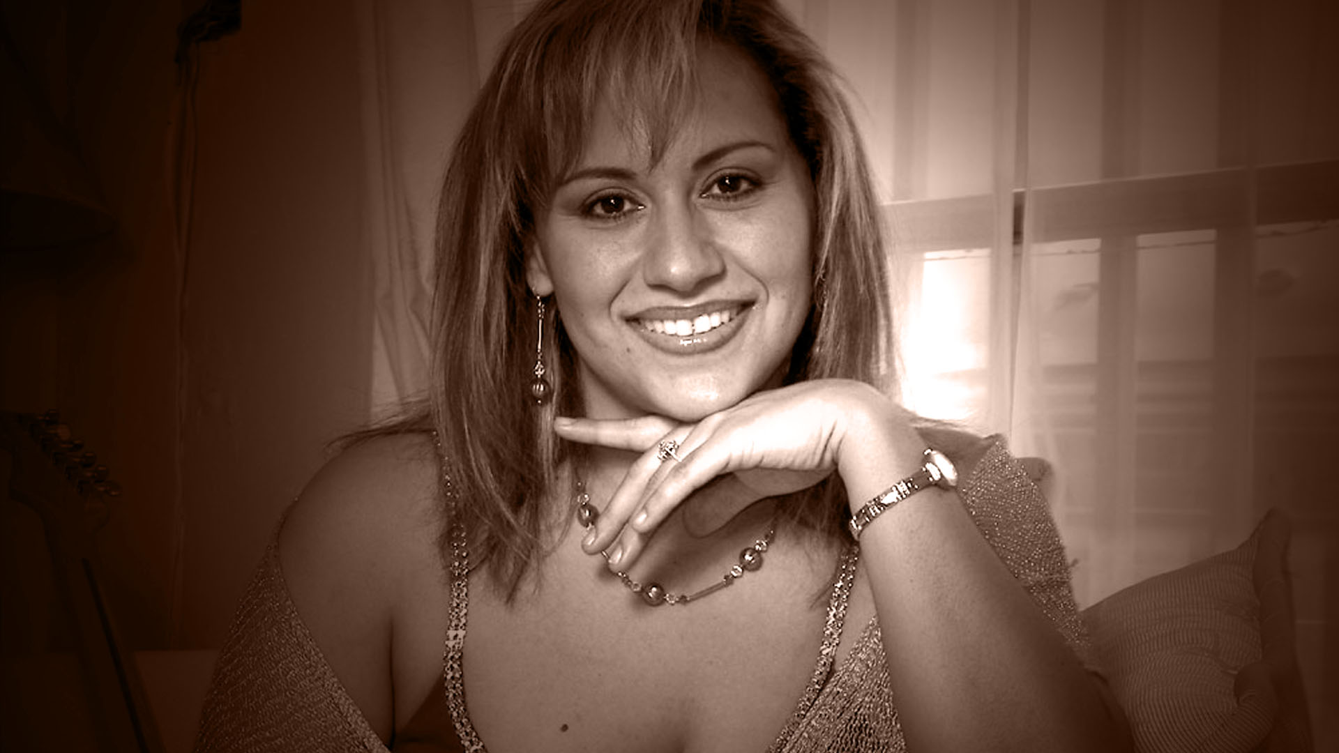 Elizabeth Benitez Enarmonia