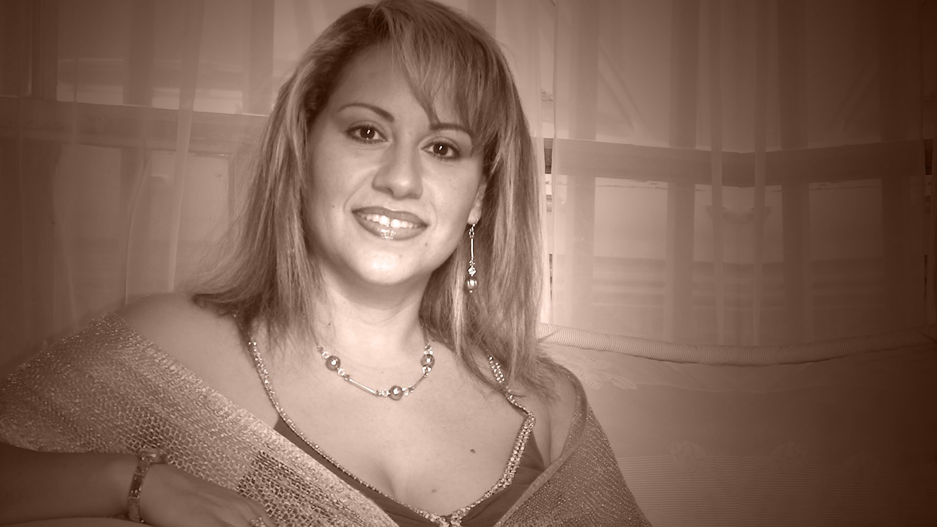 Elizabeth Benitez Enarmonia