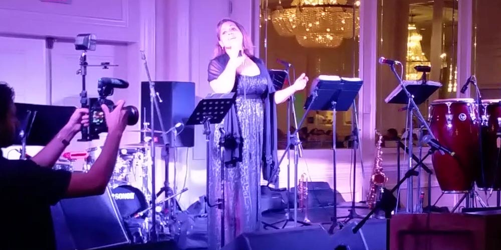 Elizabeth Benitez Encore un soir